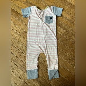 Rags to Raches size 2T.